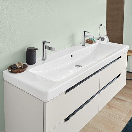 Villeroy & Boch Subway 2.0 Schrankwaschtisch 130 cm mit 2 Hahnlöchern