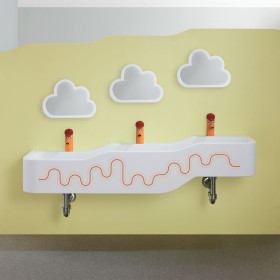 Geberit Bambini Spiel- und Waschlandschaft, 3 Waschplätze, tieferes Becken links